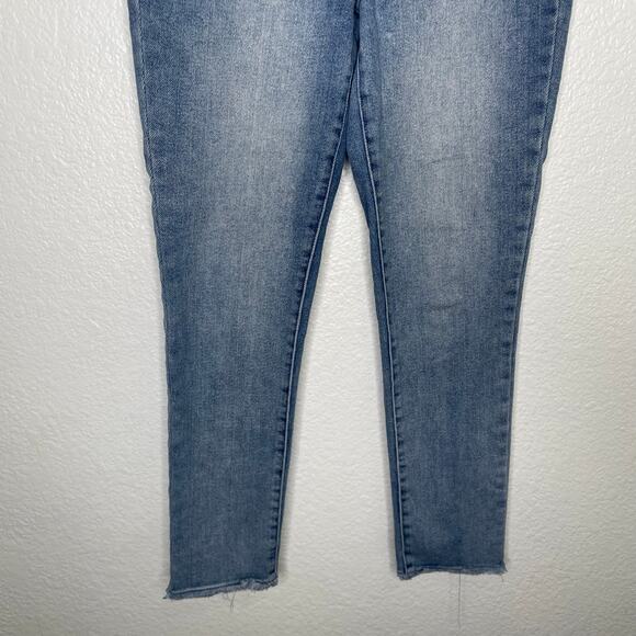 Wit & Wisdom Womens Jeans Size 4 Denim Blue Medium Wash Skinny Leg Mid Rise - Picture 9 of 12